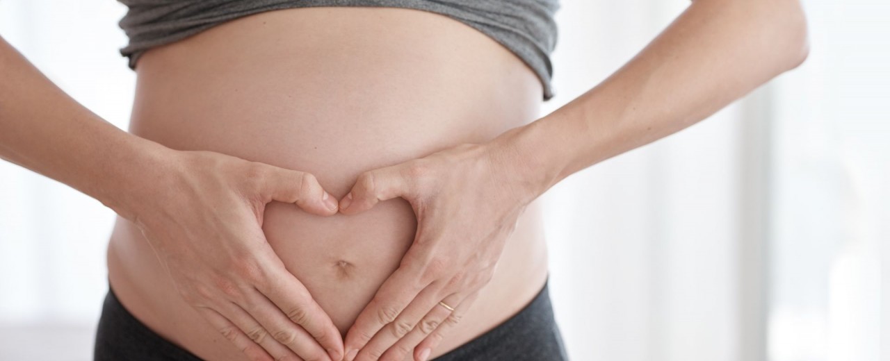 Πότε δένει μια εγκυμοσύνη; Εμφύτευση, hCG & πρώτα σημάδια